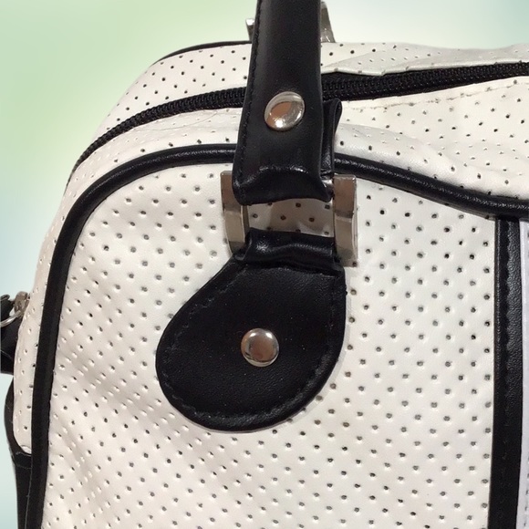 NHL Pittsburgh Penguins Hockey Bowler Hand Bag, White and Black - Picture 4 of 10